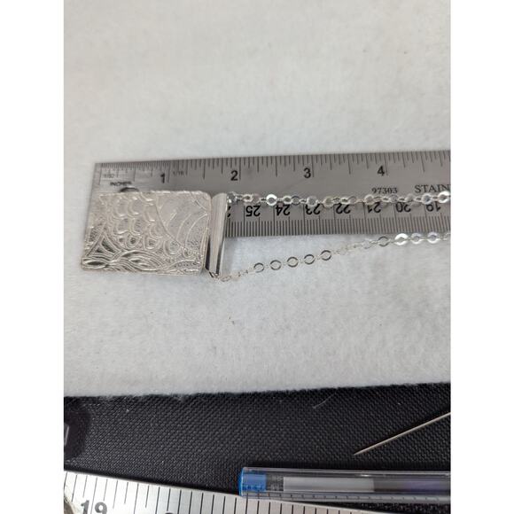 Sterling silver hand etched pendant 1.75 "x 1 1/8"SF chain 18" Signed - Picture 9 of 12